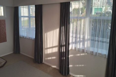 Photo of property in 7 Terrance Grove, Paparangi, Wellington, 6037