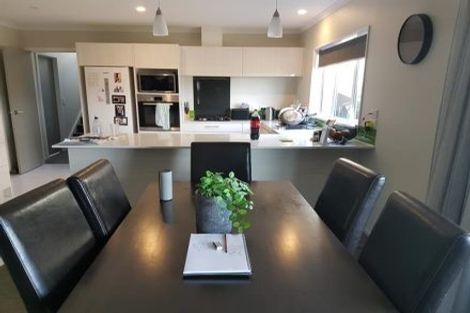 Photo of property in 7a Madeira Close, Whitby, Porirua, 5024