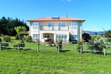 Photo of property in 53 Gladstone Road, Levin, 5571