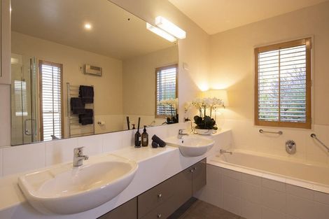 Photo of property in 24 Briar Bank Drive, Wanaka, 9305