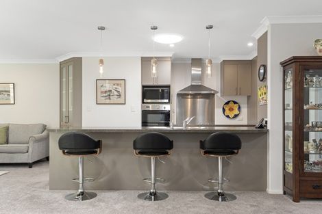 Photo of property in 28 Cotswold Place, Ohauiti, Tauranga, 3112