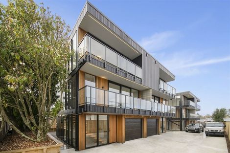Photo of property in 1/6 Princes Street, Northcote Point, Auckland, 0627