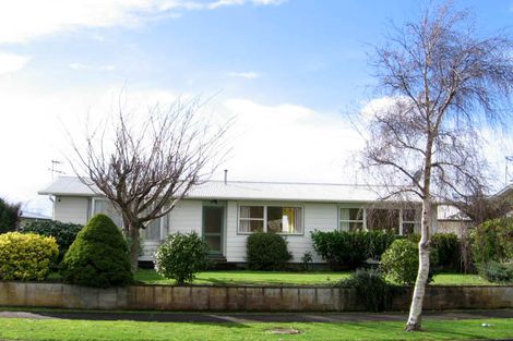 Photo of property in 22 Humphries Place, Awapuni, Palmerston North, 4412