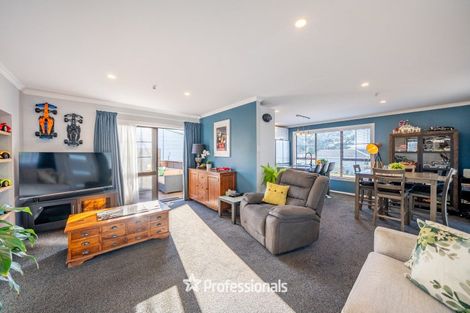 Photo of property in 33 Fenchurch Grove, Stokes Valley, Lower Hutt, 5019