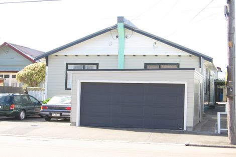 Photo of property in 211 Onepu Road, Lyall Bay, Wellington, 6022