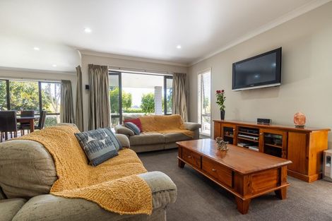 Photo of property in 104 Abergeldie Way, Cambridge, 3493