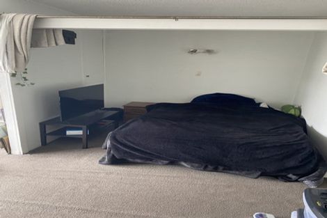 Photo of property in Churchill Flats, 213 The Terrace, Wellington Central, Wellington, 6011