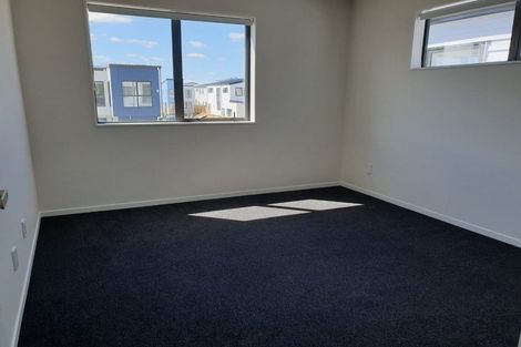 Photo of property in 77 Bellbird Street, Papakura, 2110