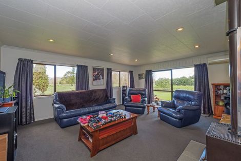 Photo of property in 54 Old Kips Road, Ashhurst, Palmerston North, 4470