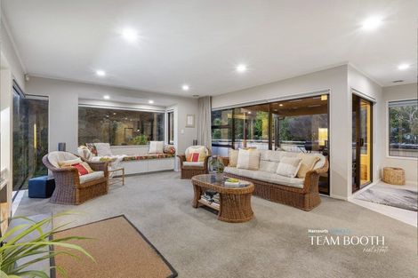 Photo of property in 126 Lynn Road, Bayview, Auckland, 0629