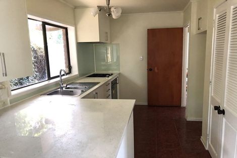 Photo of property in 2/22 Cornelian Crescent, Half Moon Bay, Auckland, 2012