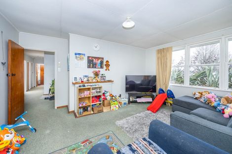 Photo of property in 29 Paul Crescent, Fairfield, Hamilton, 3214