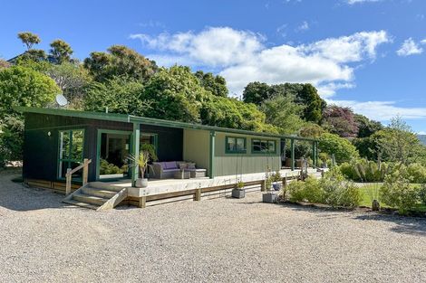 Photo of property in 14 Gibbs Road, Collingwood, 7073