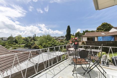 Photo of property in 1/11 Charles Dickens Drive, Mellons Bay, Auckland, 2014