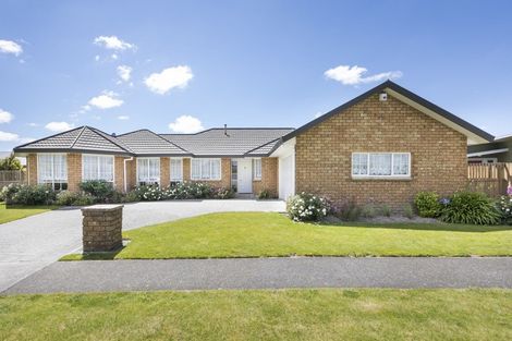 Photo of property in 71 Amberley Avenue, Highbury, Palmerston North, 4412
