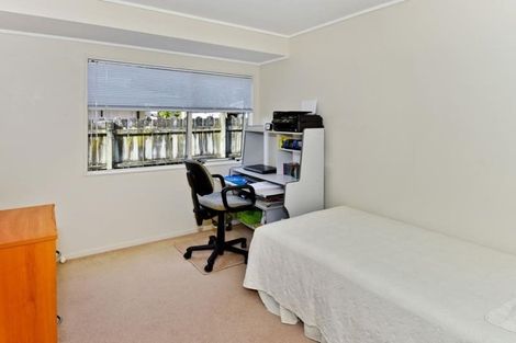 Photo of property in 283 Royal Road, Massey, Auckland, 0614