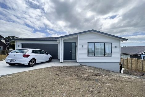 Photo of property in 98 Taikura Avenue, Red Beach, 0932