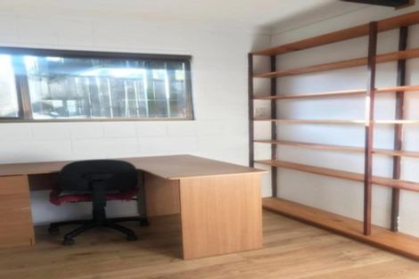 Photo of property in 4 Panorama Court, Red Beach, 0932