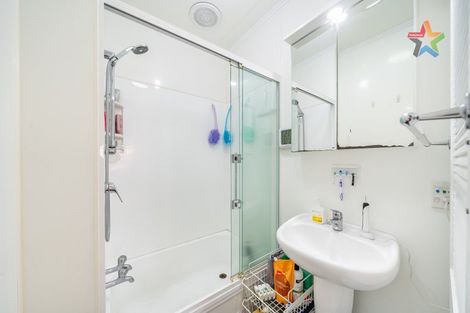 Photo of property in 93 Seddon Street, Naenae, Lower Hutt, 5011