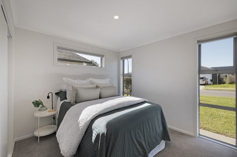 Photo of property in 22 Richardson Road, Omokoroa, 3114