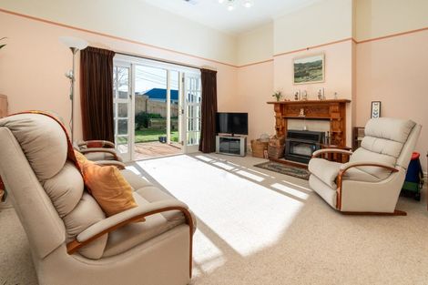 Photo of property in 42 Eden Street, Island Bay, Wellington, 6023