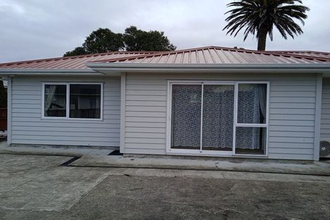 Photo of property in 28 Tiverton Road, Avondale, Auckland, 0600