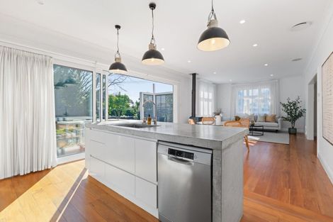 Photo of property in 6 Howick Road, Blenheim, 7201