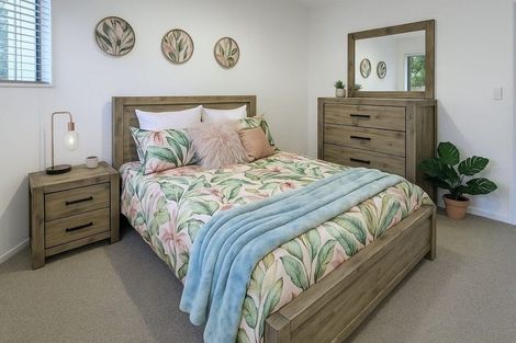 Photo of property in 16 Southworth Place, Grandview Heights, Hamilton, 3200