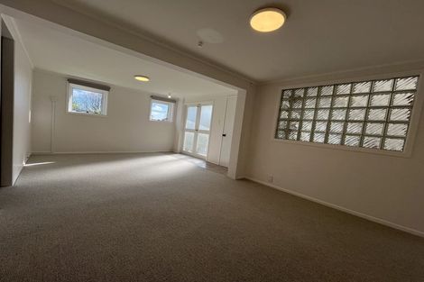 Photo of property in 17 Highland Avenue, Titirangi, Auckland, 0604