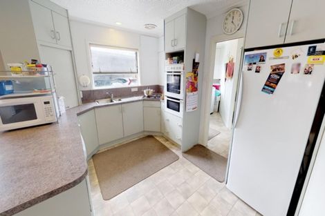 Photo of property in 9 Waterloo Crescent, Hokowhitu, Palmerston North, 4410