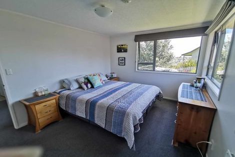 Photo of property in 4 Staysail Place, Whitby, Porirua, 5024