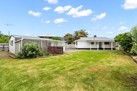 Photo of property in 8 Ferry Road, Waipu, 0510
