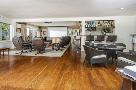 Photo of property in 254a Hurstmere Road, Takapuna, Auckland, 0622