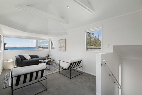 Photo of property in 2/26 Manly Esplanade, Browns Bay, Auckland, 0630