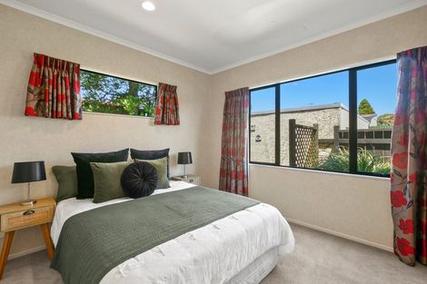 Photo of property in 3 Hine Street, New Plymouth, 4310