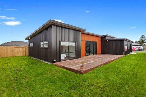 Photo of property in 16 Kakariki Drive, Coastlands, Whakatane, 3120
