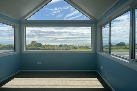 Photo of property in 92 Marine Parade, Otaki Beach, Otaki, 5512