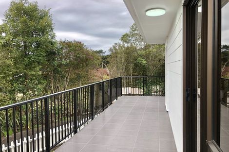 Photo of property in 1/7 Classic Grove, Bayview, Auckland, 0629