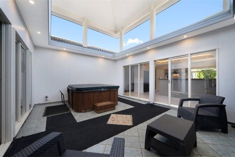 Photo of property in 154 Boord Crescent, Kumeu, 0891