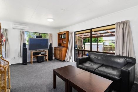 Photo of property in 21 Sequoia Crescent, Owhata, Rotorua, 3010