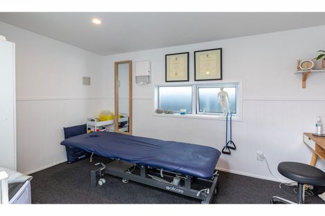 Photo of property in 1/16 Edwin Freeman Place, Ranui, Auckland, 0612