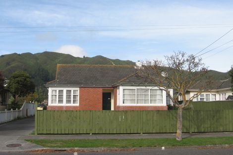 Photo of property in 29 Gibson Crescent, Naenae, Lower Hutt, 5011