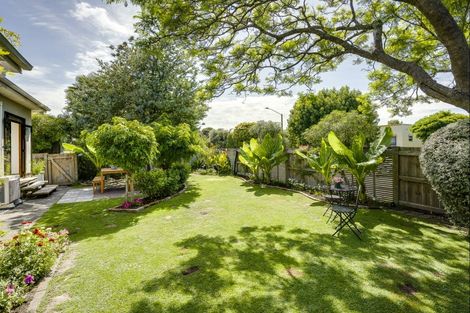 Photo of property in 5 Flanders Avenue, Onekawa, Napier, 4110