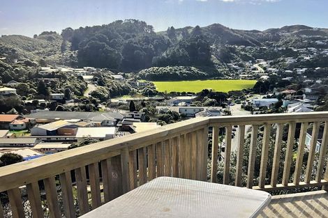 Photo of property in 7 Lydia Way, Karori, Wellington, 6012