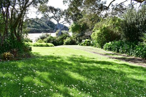 Photo of property in 1313 Matapouri Road, Matapouri, Whangarei, 0173