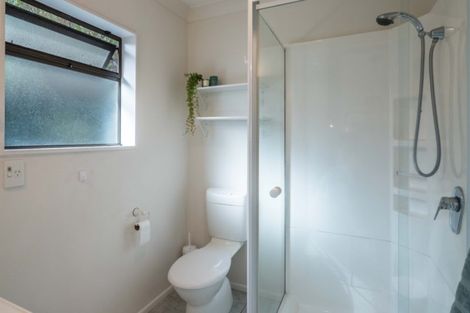 Photo of property in 1 Inverell Place, Waikanae, 5036