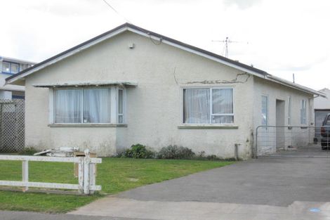 Photo of property in 25 Seafront Road, Castlecliff, Whanganui, 4501