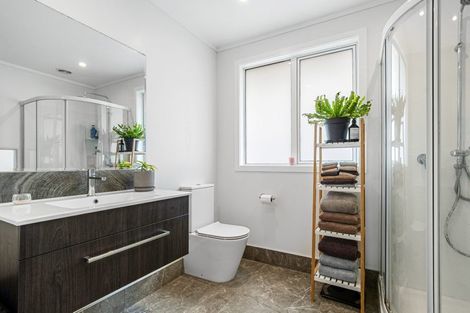 Photo of property in 2/17 Glen Road, Ranui, Auckland, 0612