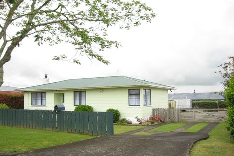 Photo of property in 17 Coronation Avenue, Pukekohe, 2120