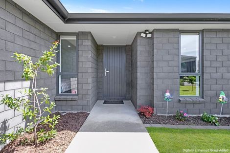 Photo of property in 27 Smith Street, Lepperton, New Plymouth, 4373